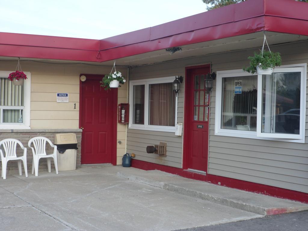 The Silver Birch Motel Goderich Esterno foto