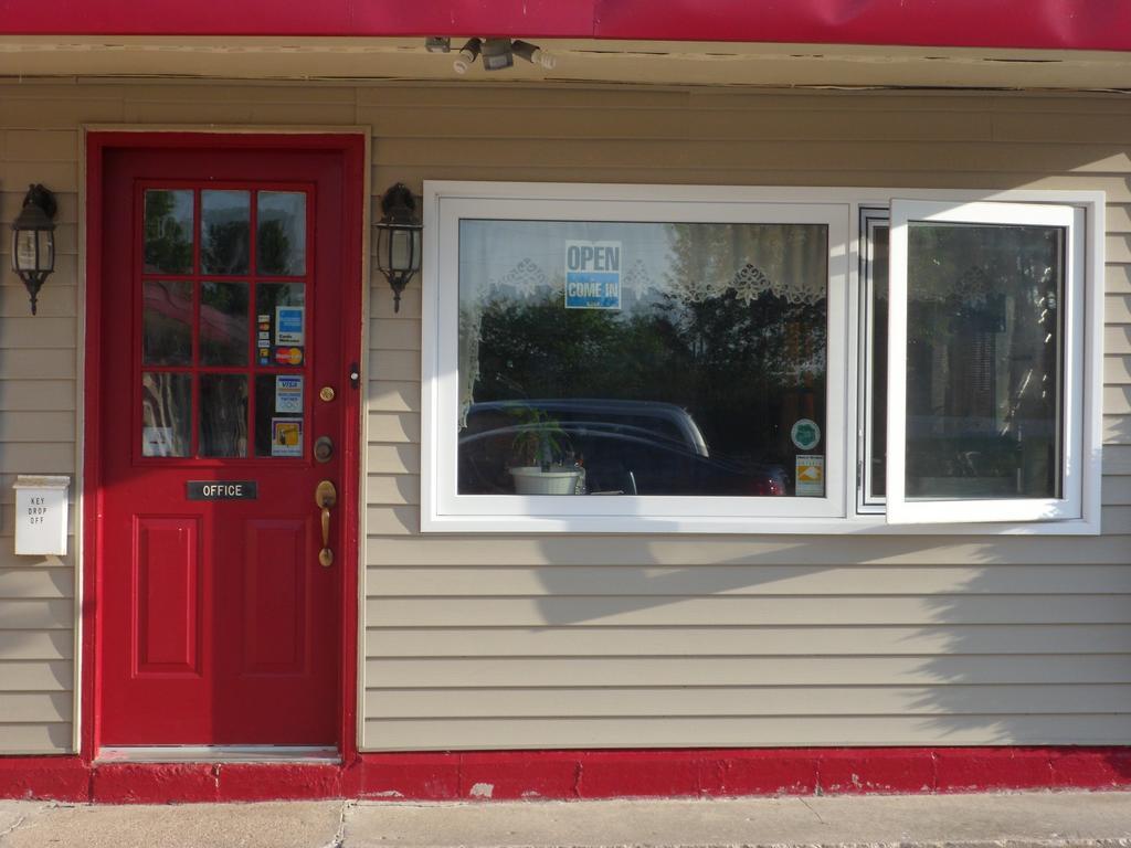 The Silver Birch Motel Goderich Esterno foto