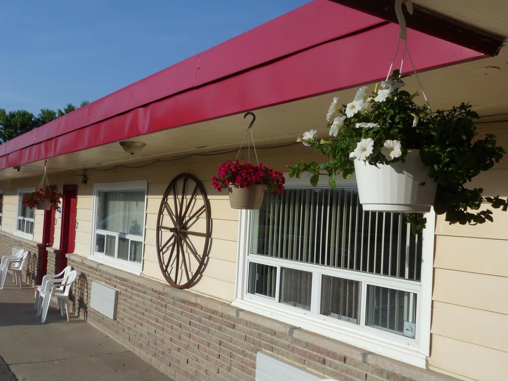 The Silver Birch Motel Goderich Esterno foto