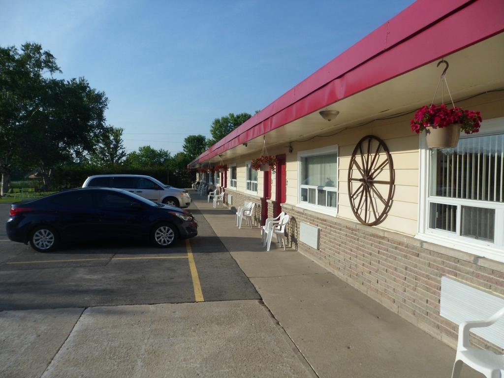 The Silver Birch Motel Goderich Esterno foto