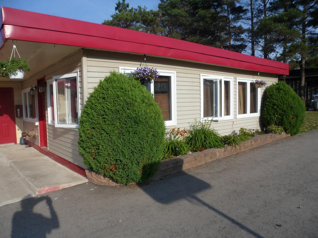 The Silver Birch Motel Goderich Esterno foto