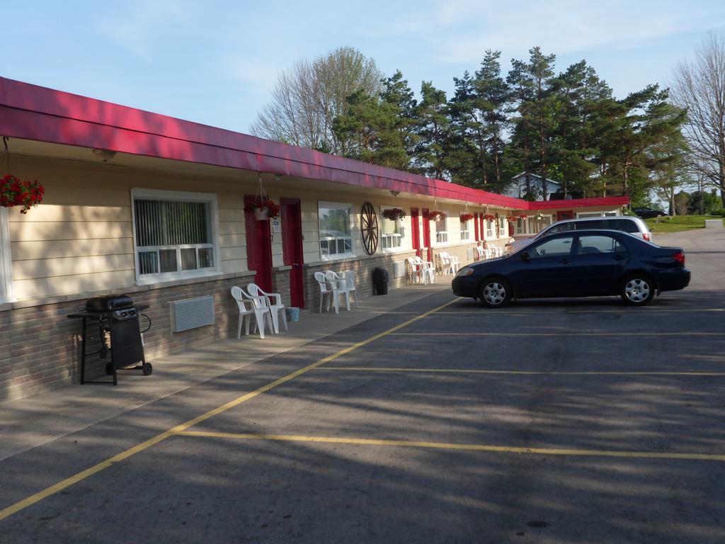 The Silver Birch Motel Goderich Esterno foto