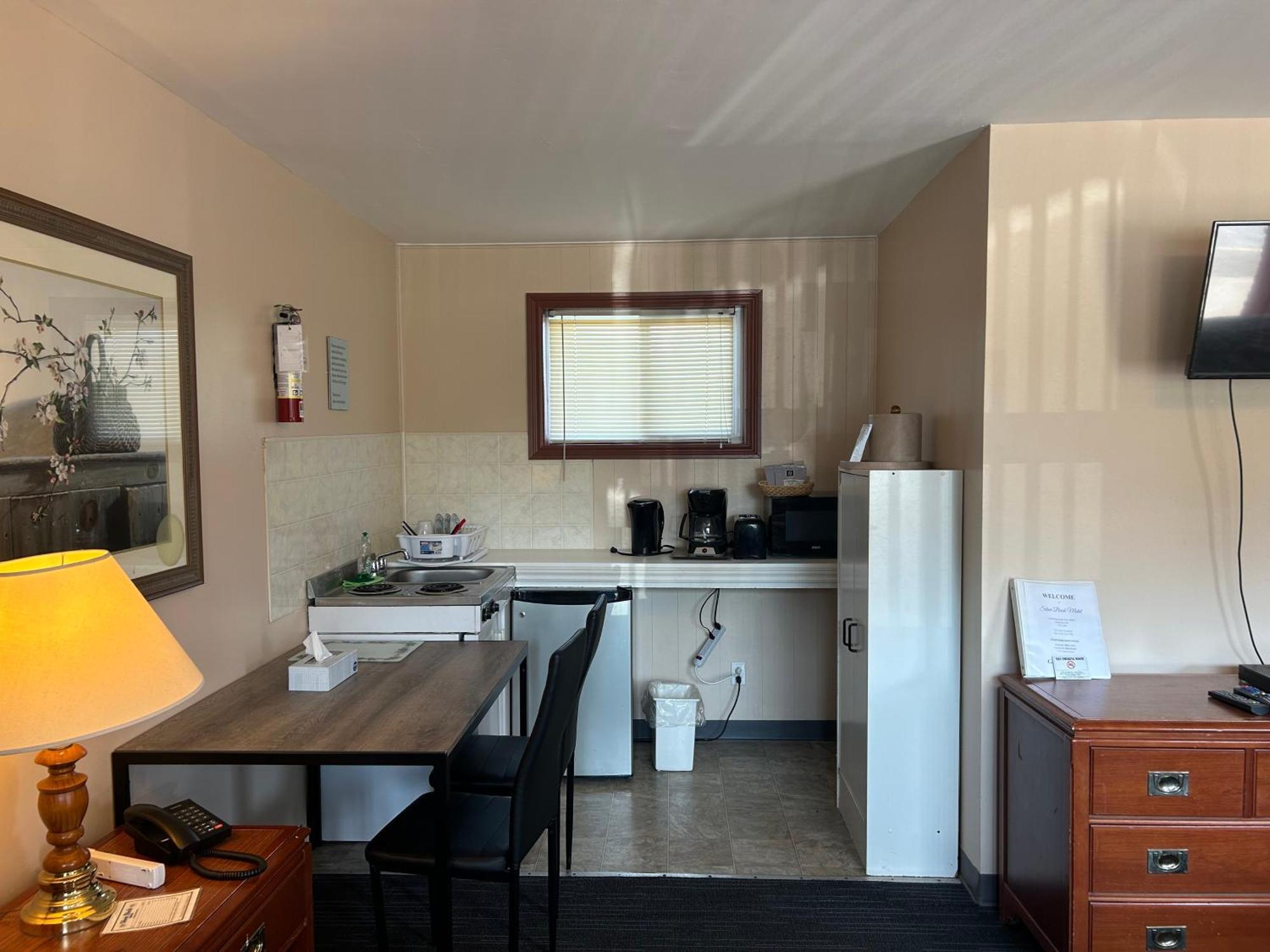 The Silver Birch Motel Goderich Esterno foto